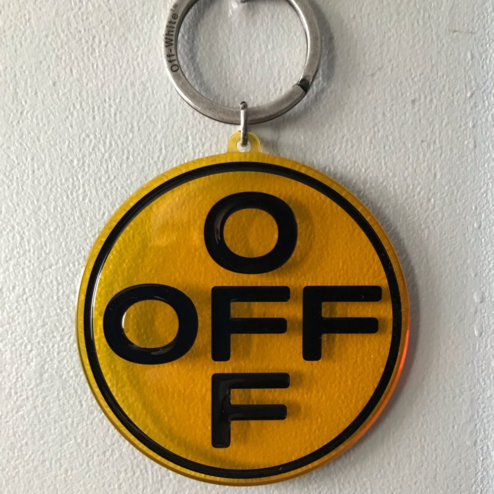 Off-White “Keyring” - NWT